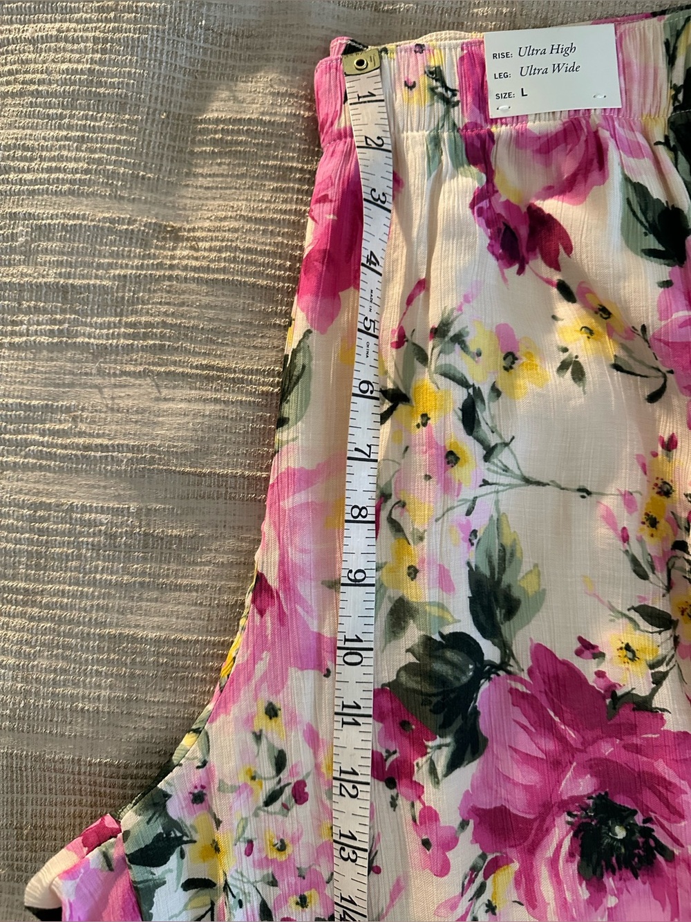 Abercrombie & Fitch crinkle wide leg pants in pink floral print NWT - Picture 7 of 8